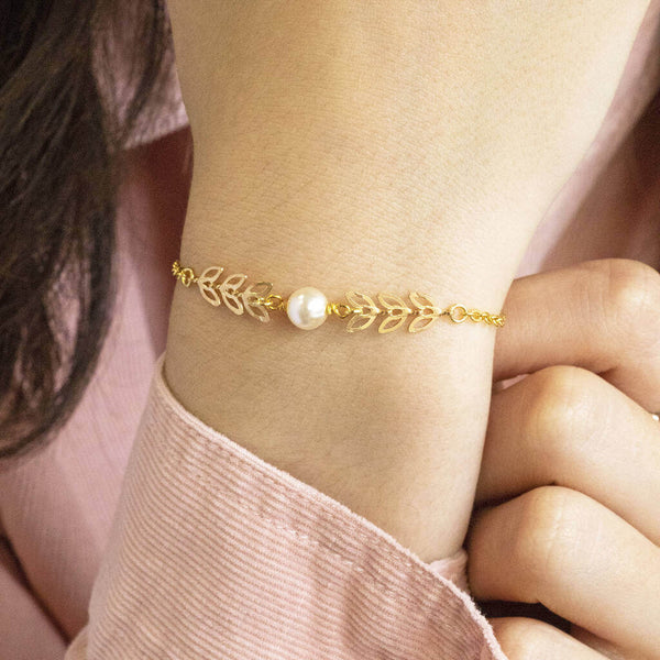 Best Gold Pearl Bracelet with Jade Jewelry Gift | Best Aesthetic Yellow Gold  Pearl Jade Bracelet Jewelry Gift for Women, Mother, Wife - Mason & Madison  Co.