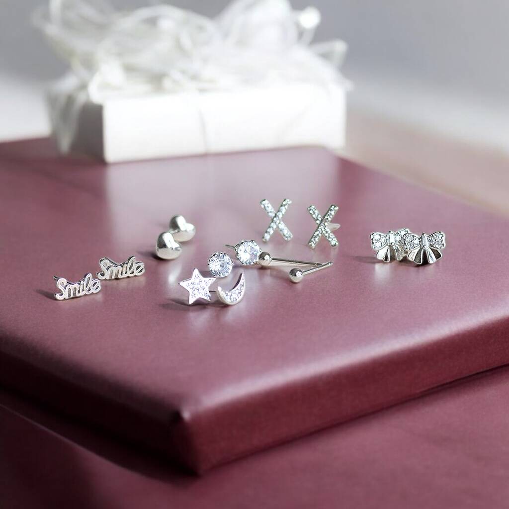 A Week Of Earrings Gift Set – JOY by Corrine Smith